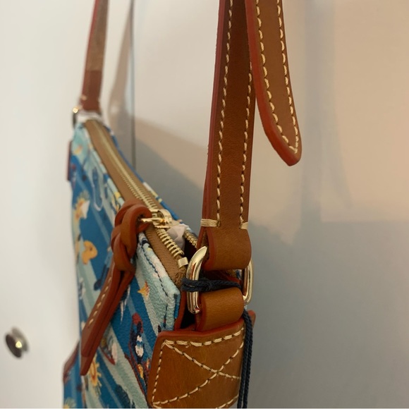 NWT. Disney Dooney & Bourke. Cruise line crossbody bag - Picture 7 of 12